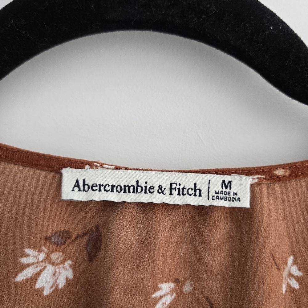 Abercrombie and Fitch long sleeved floral twist front orange blouse size M - Picture 5 of 7
